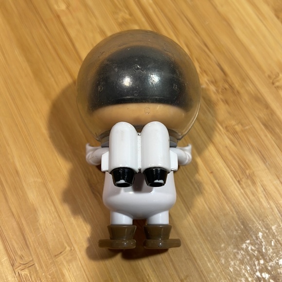 Ryans World Toy Mini Collectible Figure 3 inch Astronaut in White Suit - Picture 3 of 4